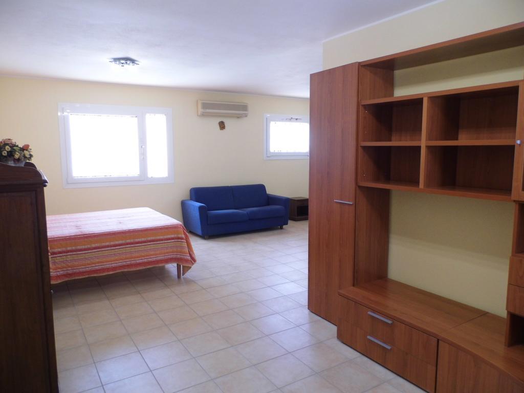 Le Nereidi Hotel & Residence Con Piscina-Tennis-Fitness-Parcheggio Coperto-Sala Conferenze La Maddalena  Ngoại thất bức ảnh