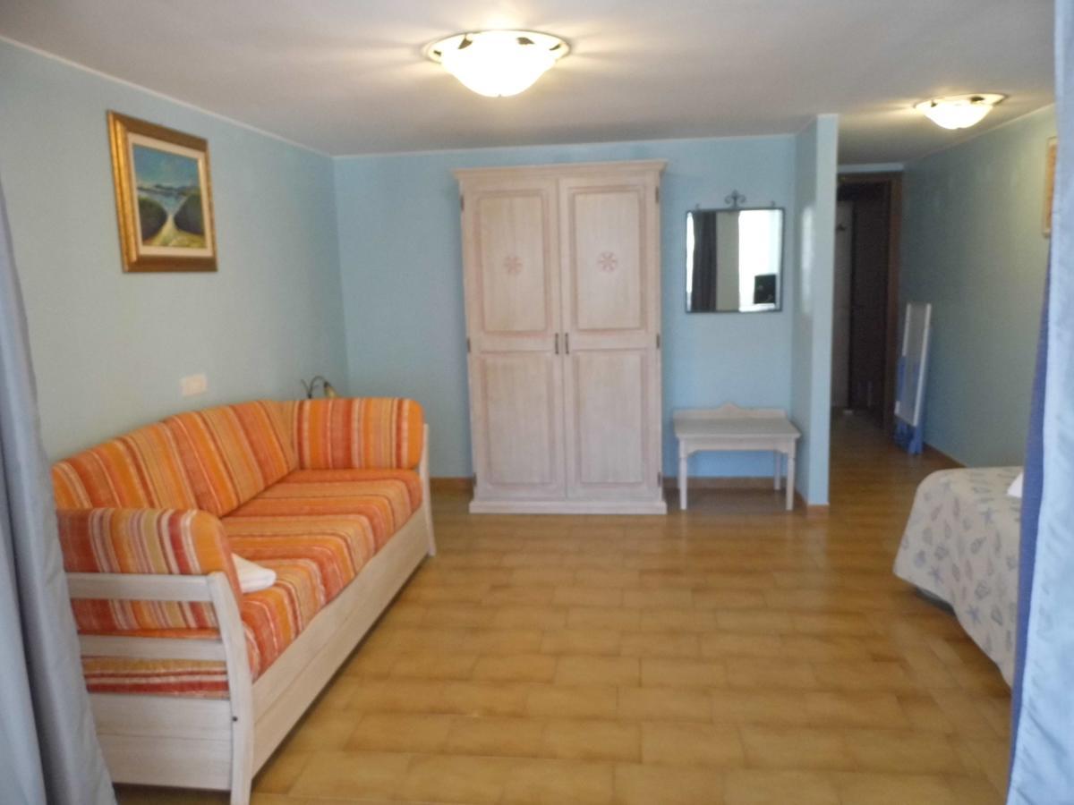 Le Nereidi Hotel & Residence Con Piscina-Tennis-Fitness-Parcheggio Coperto-Sala Conferenze La Maddalena  Ngoại thất bức ảnh